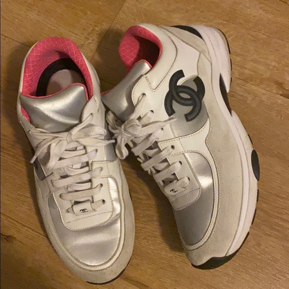 Chanel sneakers size 38